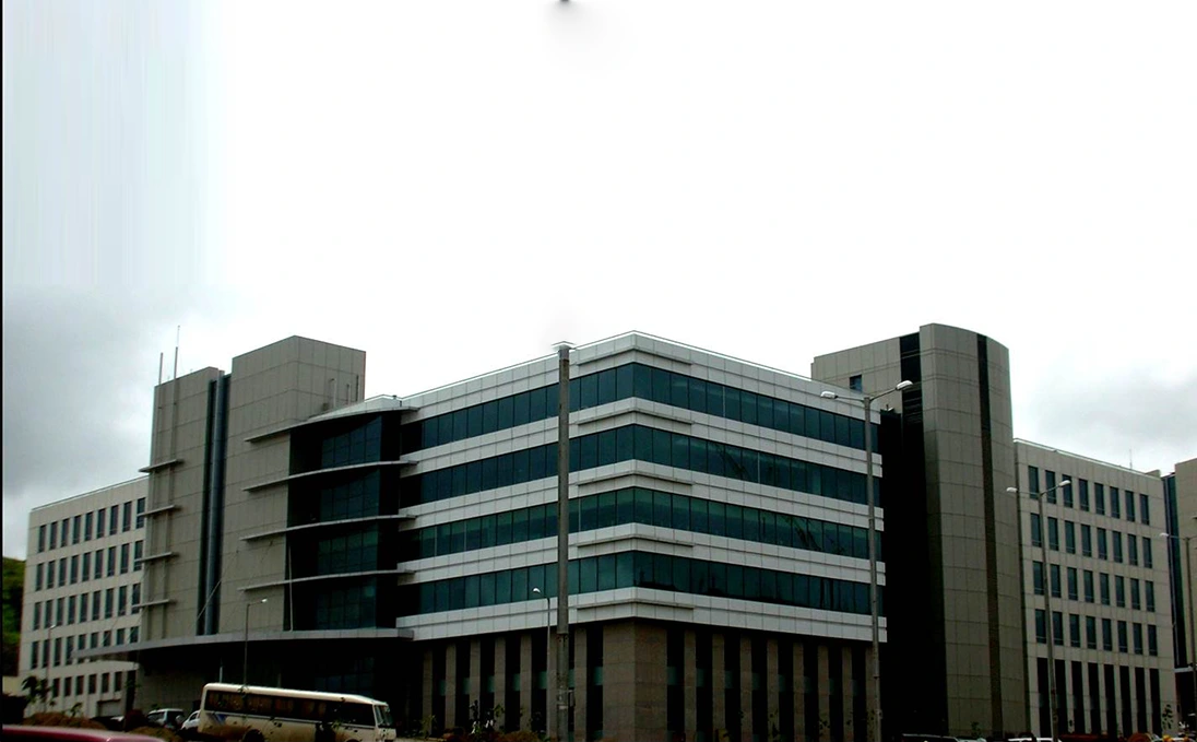 DLF Akruti Info Parks (Pune) Ltd
